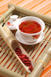 《漫威蜘蛛侠：重制版》升级档提供两件电影版战衣